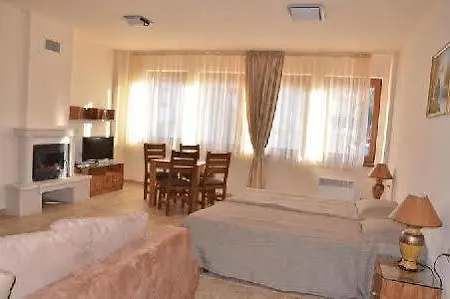 Perelik Palace Хотел Пампорово